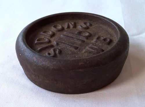 Antique 1lb cast iron - cast,