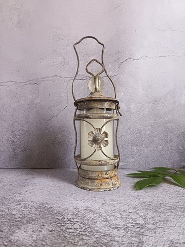 Vintage style distressed - style, metal