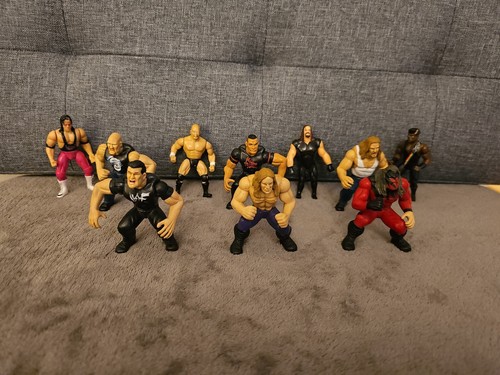 Wwf mini figures - wwf,