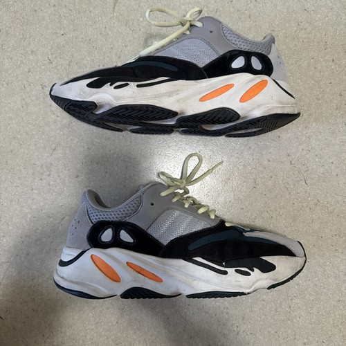 Adidas yeezy boost 700 - boost, wave