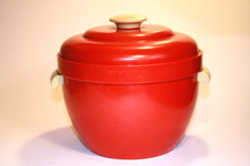 Vintage Thermos ice bucket in red and cream- Very good vintage condition.