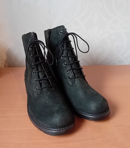 Clark womens black nubuck