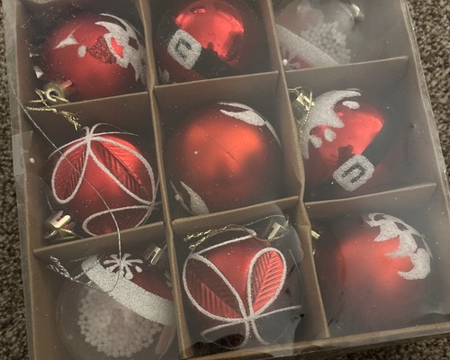 Red christmas baubles 9 - red,