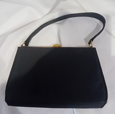 Vintage 1940s 1950s Black Evening HandBag. Single Handle Clasps Closure Details