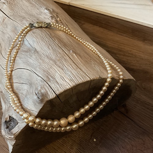 Antique vintage strand - antique, or