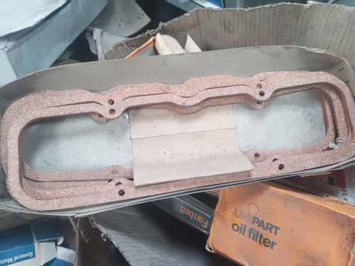 Valve rocker cover gasket - rocker,