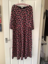 Nearly New SEASALT Dress Size 22