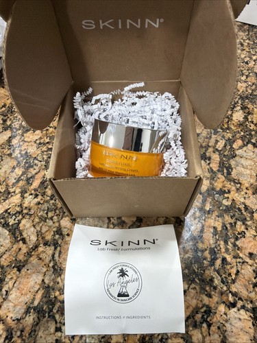 Skinn divine elixir luminous - elixir,