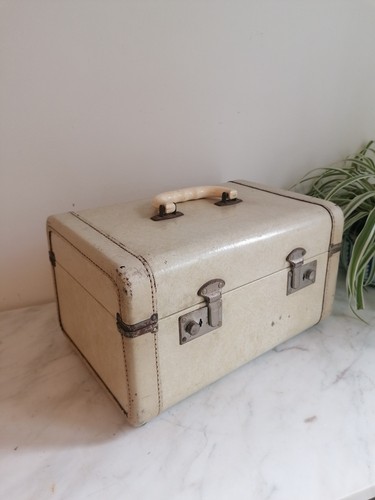 Vintage cream leather - vintage,