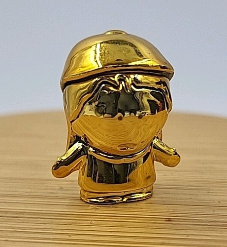 Metallic gold south - south, micro