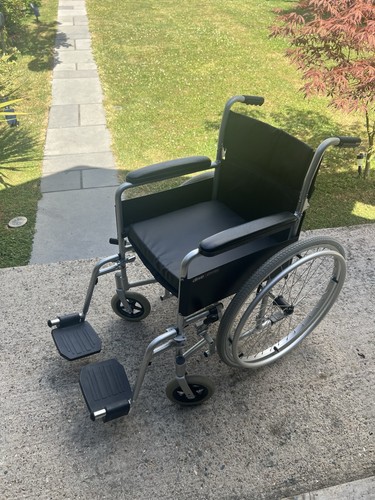 Manual wheelchair with - manual,