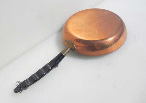 Vintage copper frying pan - copper,