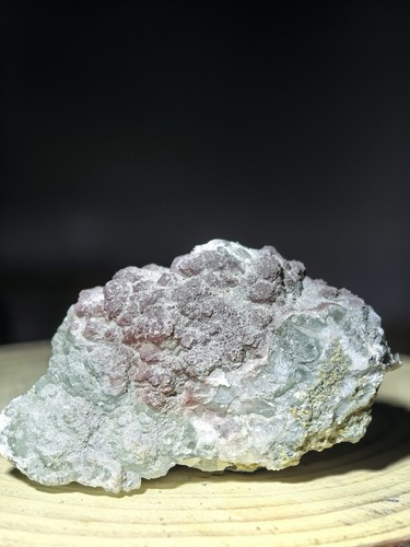 Reactive raw fluorite - uv,