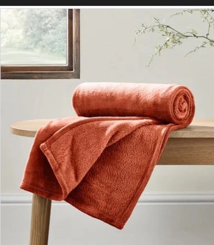 New terracotta throw blanket - terracotta,