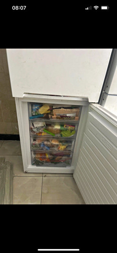 Hotpoint freestanding fridge - hotpoint,