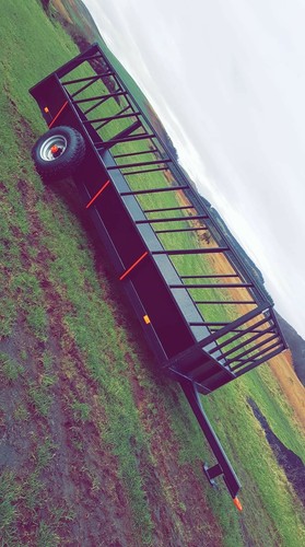 Cattle feed trailer - cattle,