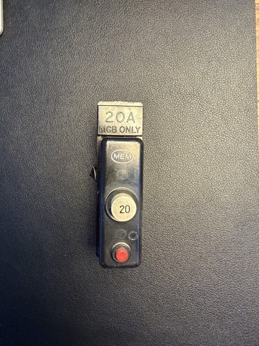 Mem 20a push button fuse - mem, fuse'