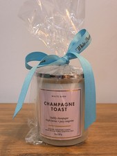 White Barn Champagne Toast