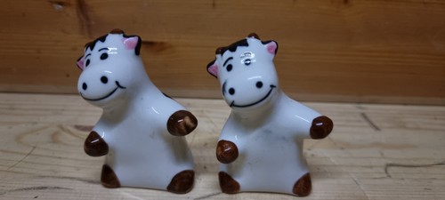 Vintage salt pepper shakers - salt,