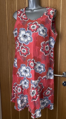 Next size red floral - size,