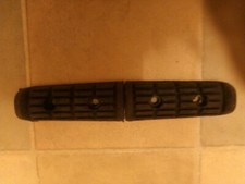 YAMAHA N.O.S FJ1100/1200 REAR FOOT REST RUBBERS PART NO 22N-27433-00