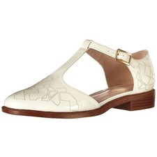 Clarks Off White Taylor Palm Leather T-Strap Flats Sandals Size 9