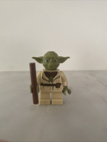 Lego star wars yoda minifigure - lego,