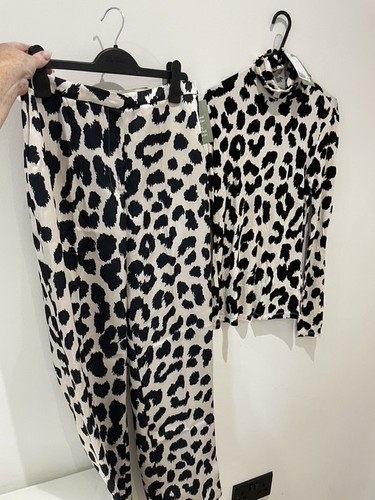 Cream leopard polo top - cream,