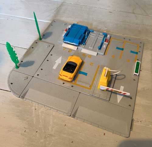 Tomica hypercity car park set - tomica,
