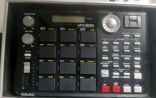Akai mpc500 portable music - akai,