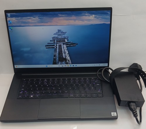 Razer blade base - razer, 2020