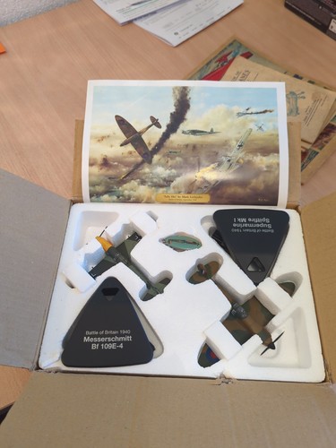 Atlas 3909301 box - atlas, set