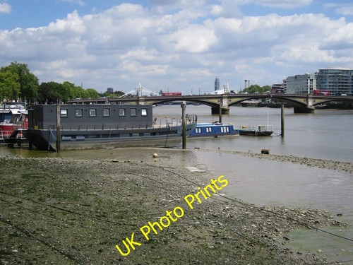 Photo 6x4 house boats near - 6x4,