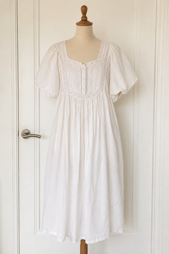 Vintage style nightdress - vintage,