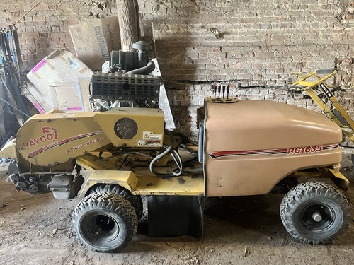 Stump grinder rayco - stump,
