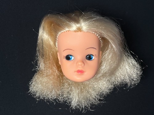 Vintage pedigree sindy doll - pedigree,
