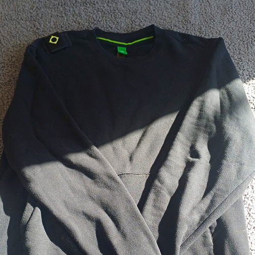 Strum black crew neck - black,
