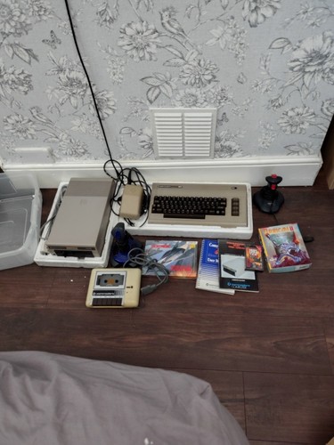 Commodore disc drive - commodore, 64