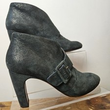 Chie Mihara charcoal grey
