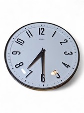 Vintage Metamec Wall Clock – Made in England – Retro Mid-Century Design – Chrome