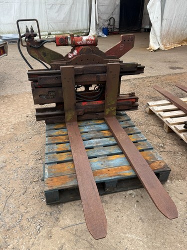 Forklift truck 2200kg capacity - truck,