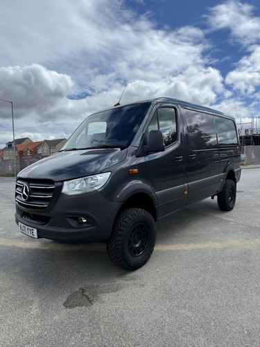 Mercedes sprinter low - roof, 4x4