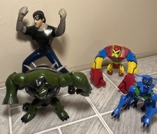 Ben 10 action figures X 4