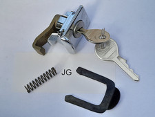 VESPA MK1 PX PE P200E SPRINT SUPER RALLY PRIMAVERA TOOL GLOVE BOX LOCK