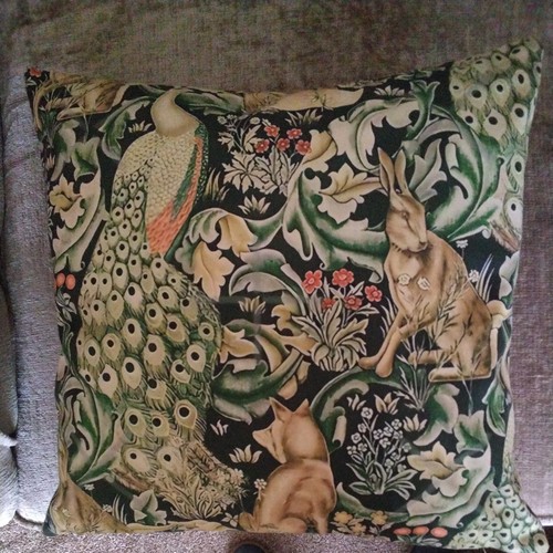 William morris theamed forest - morris,