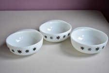 VINTAGE JAJ PYREX BLACK