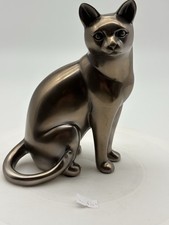 Silver Resin Sitting Cat 