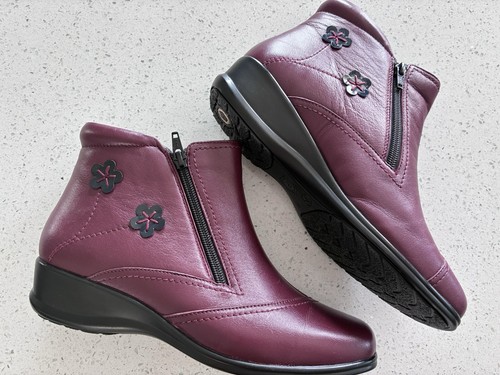 Size pavers ladies burgundy - pavers,