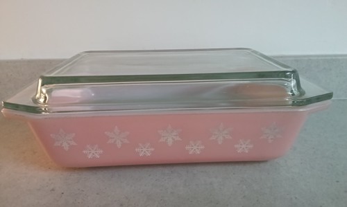 Vintage pyrex gaiety pink - vintage,
