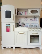 Large Deluxe White Big Vintage